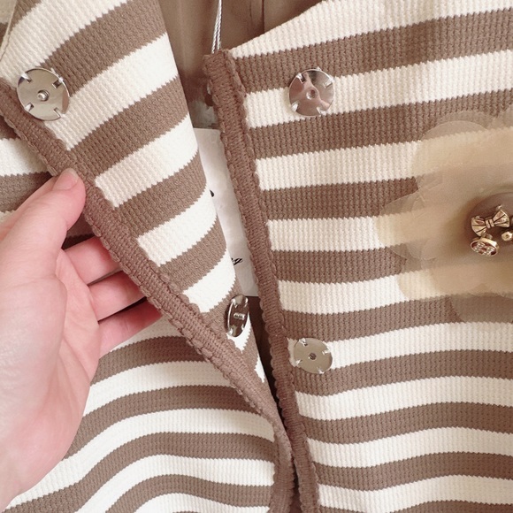 NWT brown and white stripes jacket - Picture 5 of 8
